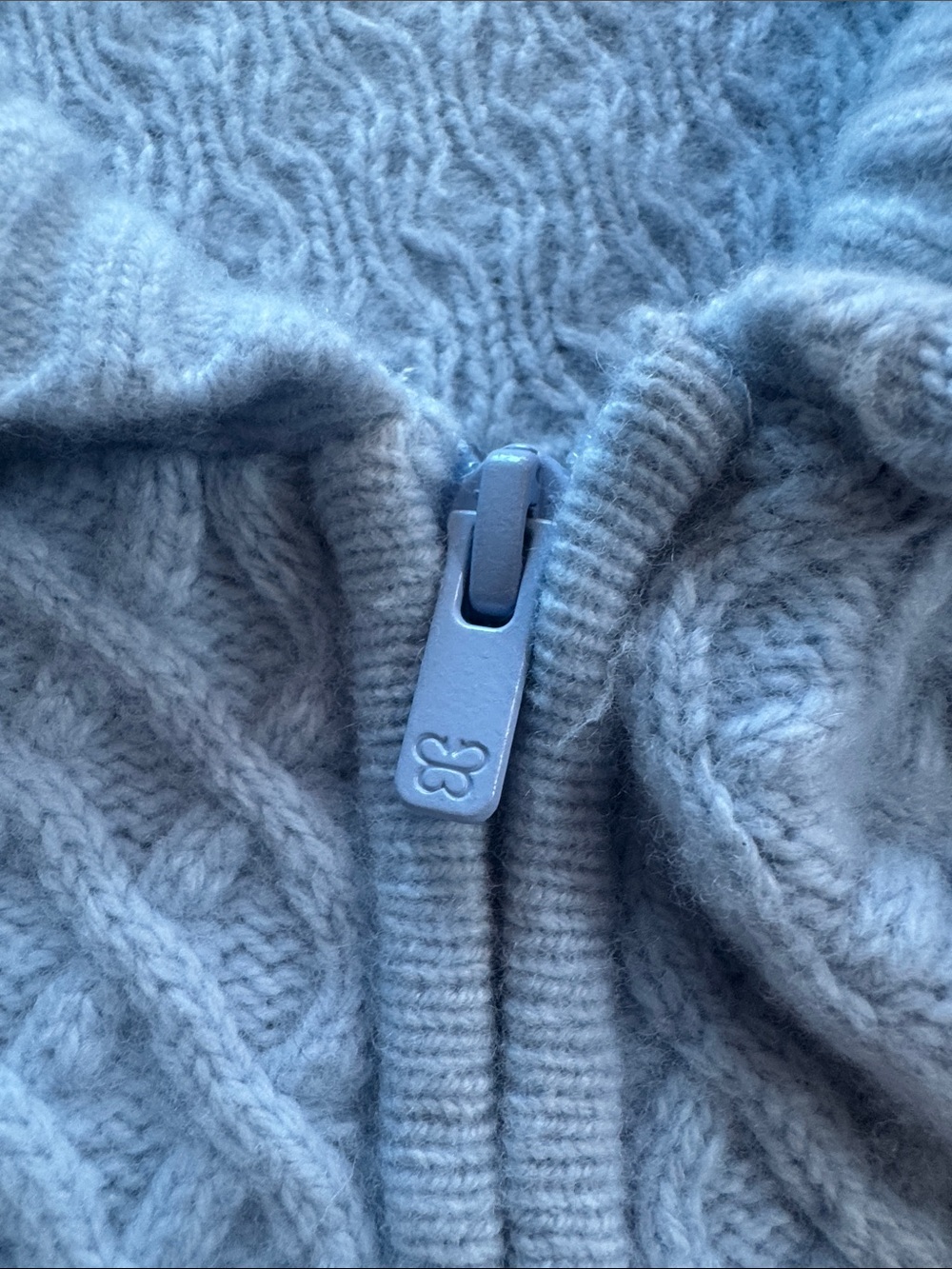 Aritzia Sunday Best Light Blue Cable Knit Zip-Up Sweater - Picture 4 of 5